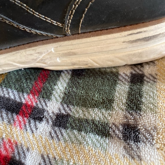 Black and white Size 12 Men’s Shoes - Picture 4 of 7